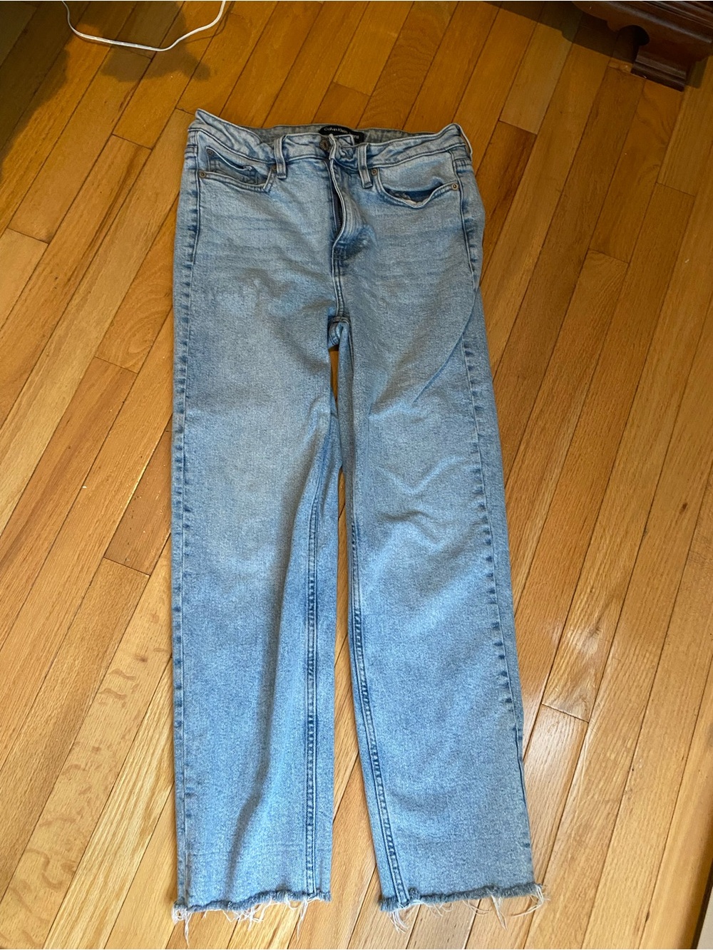 Calvin Klein Jeans Light Blue Straight Leg Jeans 90s lived in style!